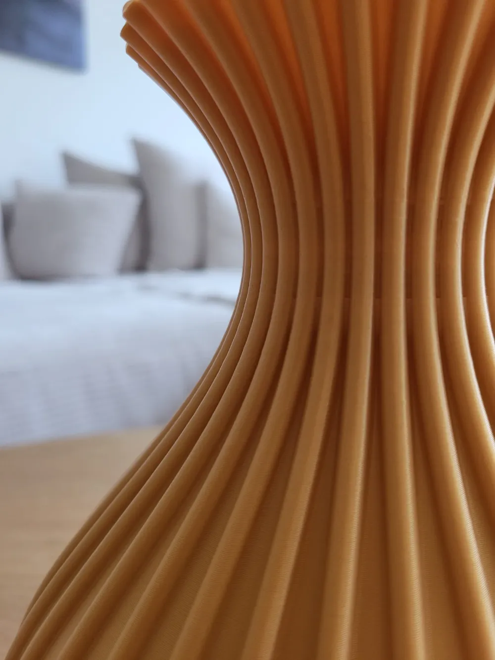 Wavy Form оригинальная ваза, состоящая из волнистых округлых линий — изображение 3