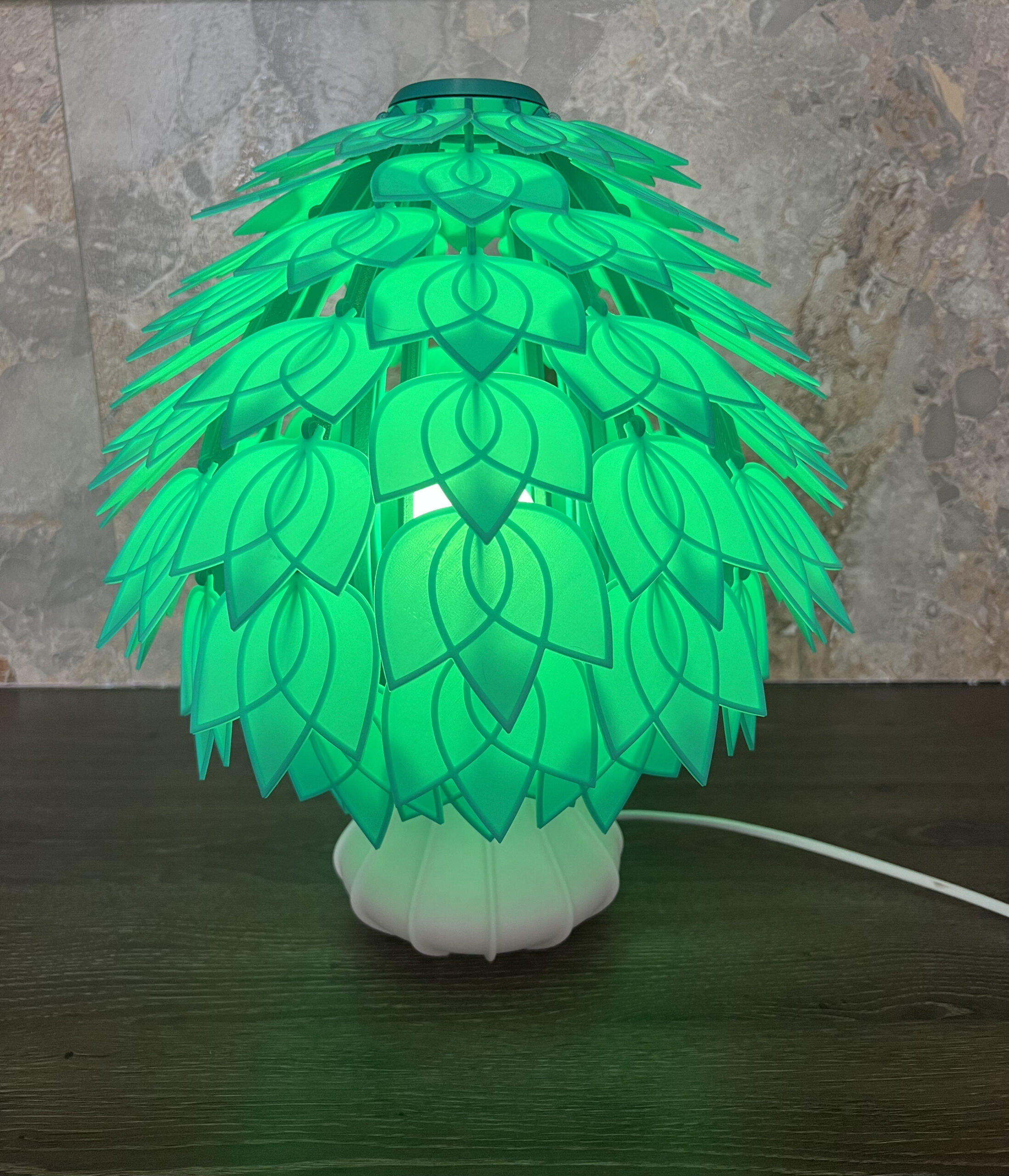 Настольная прикроватная лампа ЭКО-Свет из экологически чистого пластика индивидуальный заказ