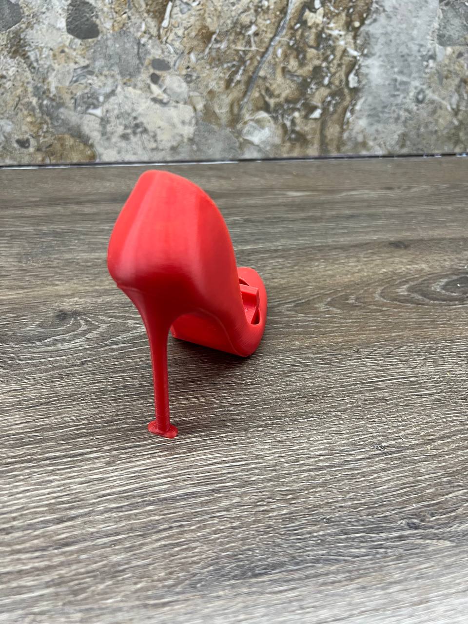 Оригинальная и стильная подставка для смартфона в виде туфельки — изображение 7